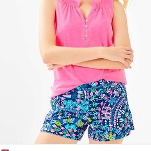 Lilly Ocean View board shorts size small